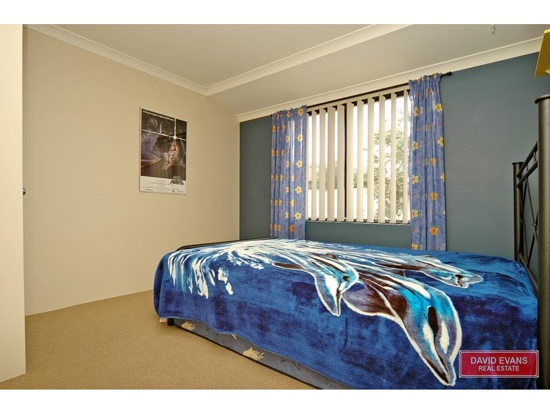 44 Cheriton Drive, Carramar WA 6031