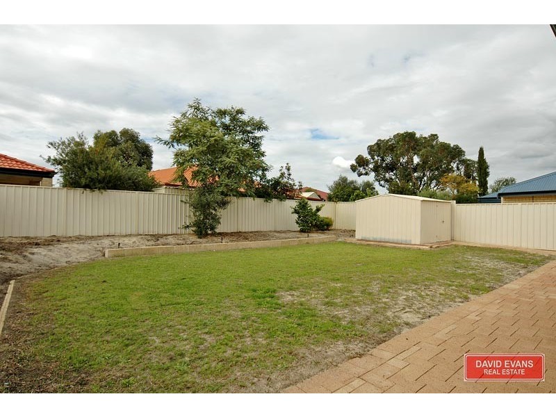 44 Cheriton Drive, Carramar WA 6031