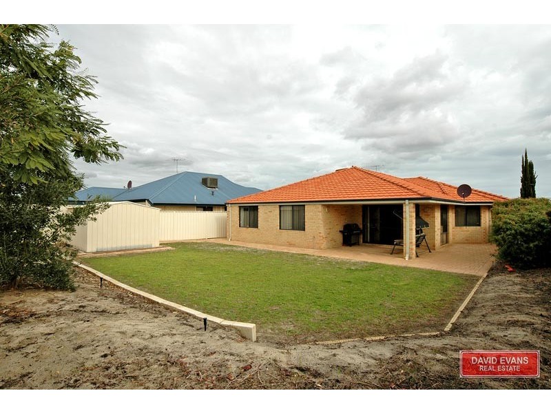 44 Cheriton Drive, Carramar WA 6031