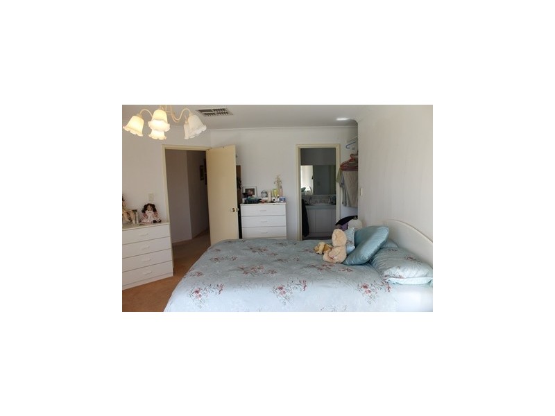 32 WEATHERLEY DRIVE, Two Rocks WA 6037