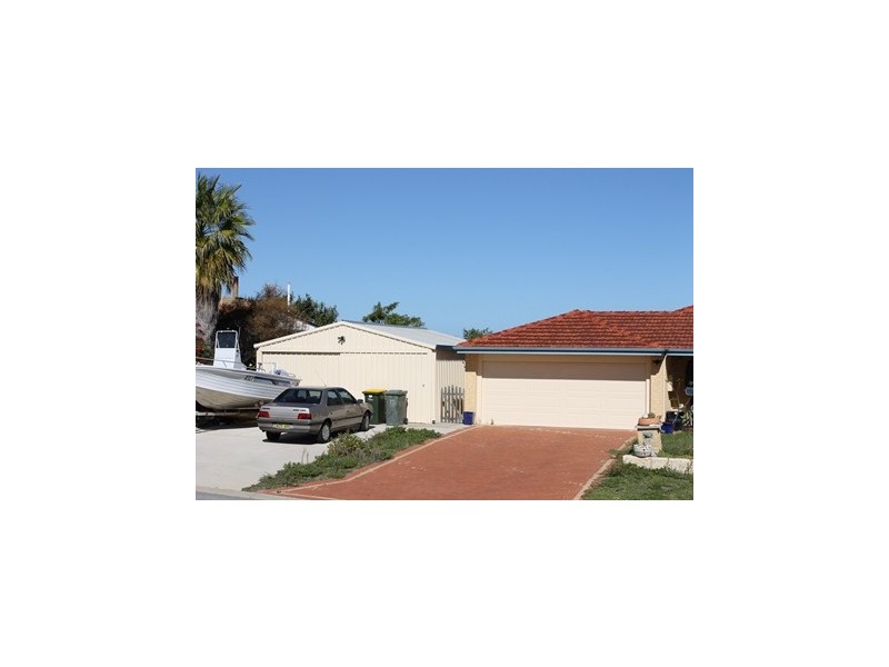 32 WEATHERLEY DRIVE, Two Rocks WA 6037