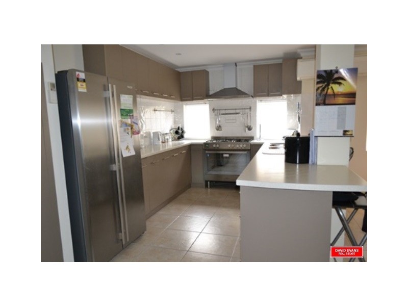 4 Bloomer Lane, Tapping WA 6065