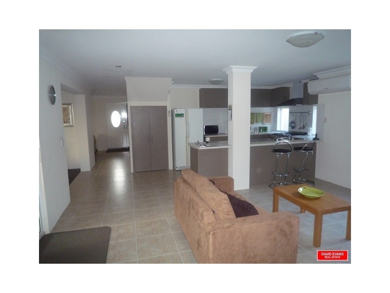 4 Bloomer Lane, Tapping WA 6065