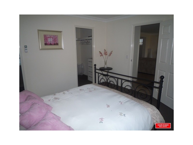 4 Bloomer Lane, Tapping WA 6065