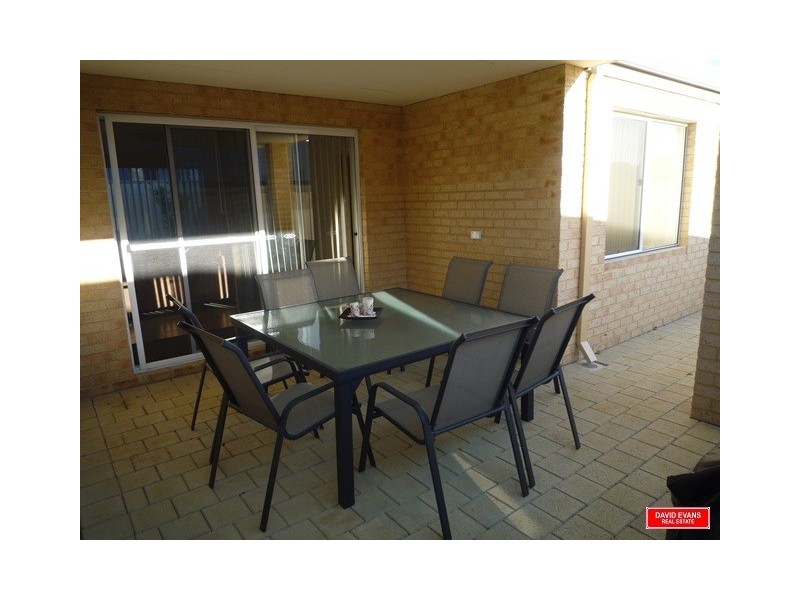 4 Bloomer Lane, Tapping WA 6065