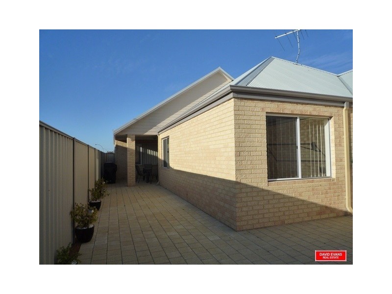 4 Bloomer Lane, Tapping WA 6065