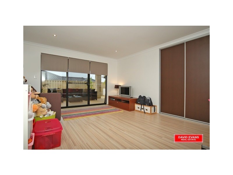 14 Kandinsky App, Tapping WA 6065