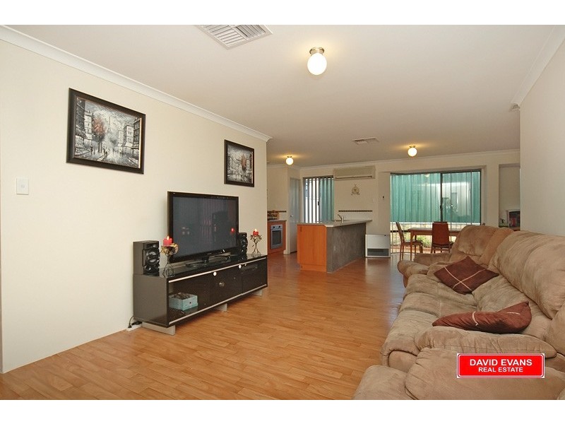 2 DENTATA STREET, Banksia Grove WA 6031