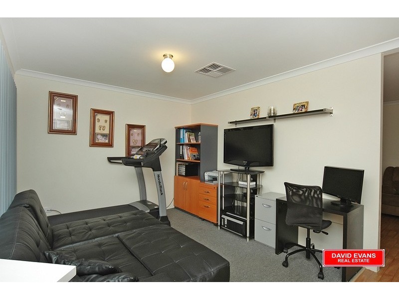 2 DENTATA STREET, Banksia Grove WA 6031