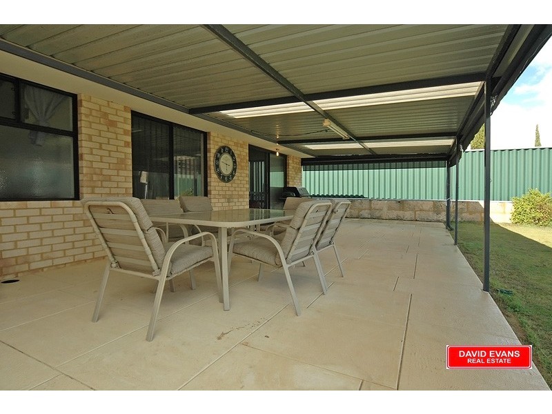 2 DENTATA STREET, Banksia Grove WA 6031