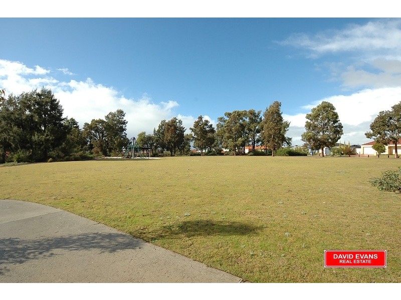 2 DENTATA STREET, Banksia Grove WA 6031