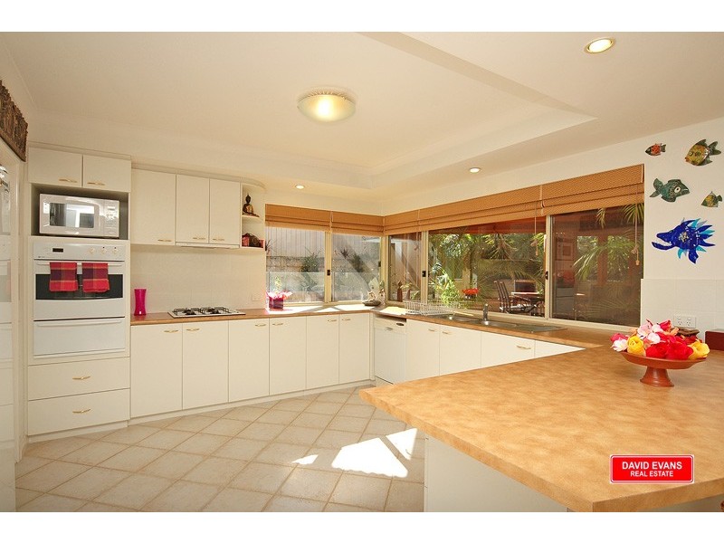 52 LOTHERTON WAY, Hocking WA 6065