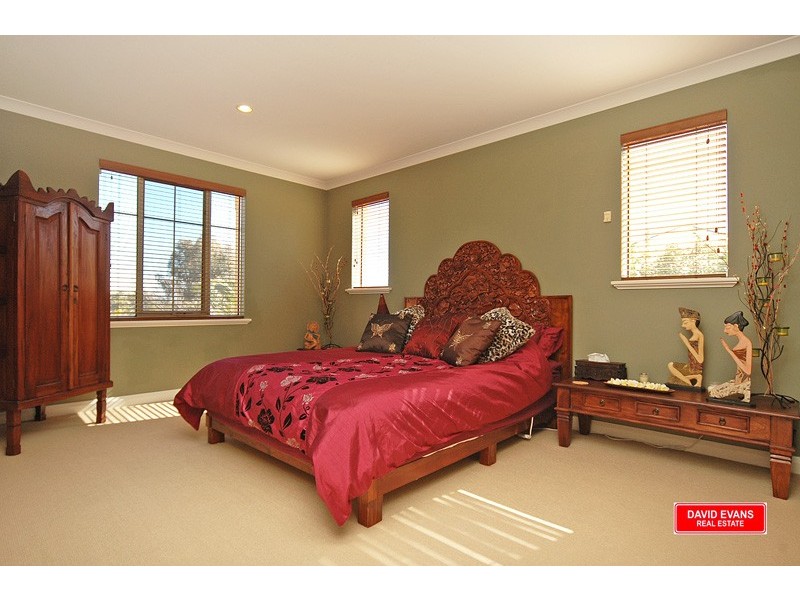 52 LOTHERTON WAY, Hocking WA 6065