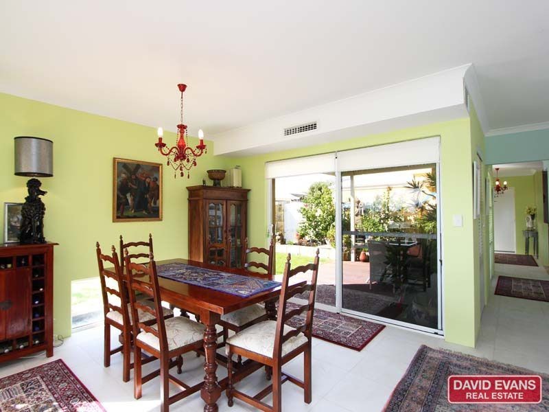 12 La Bianca Vista, Carramar WA 6031