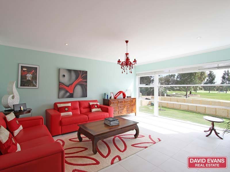 12 La Bianca Vista, Carramar WA 6031