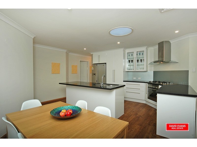 24 Huntingdale Crescent, Connolly WA 6027