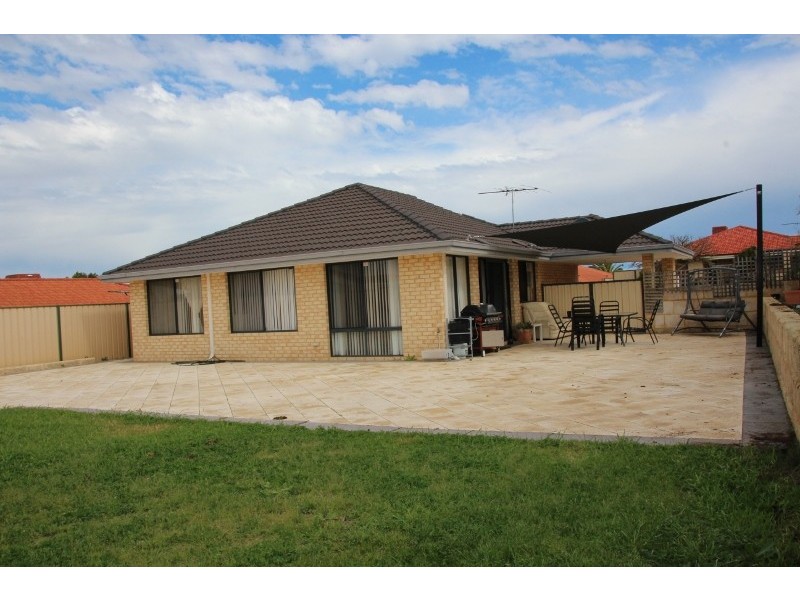 8 Voltaire Crescent, Ridgewood WA 6030