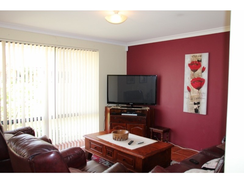 8 Voltaire Crescent, Ridgewood WA 6030