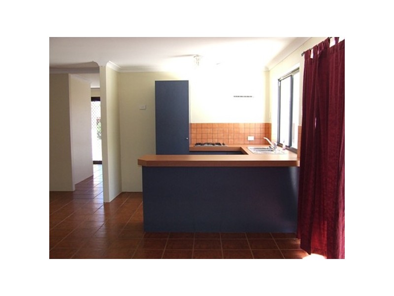 8 Voltaire Crescent, Ridgewood WA 6030