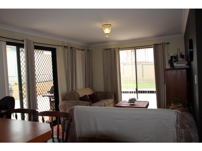 8 Voltaire Crescent, Ridgewood WA 6030