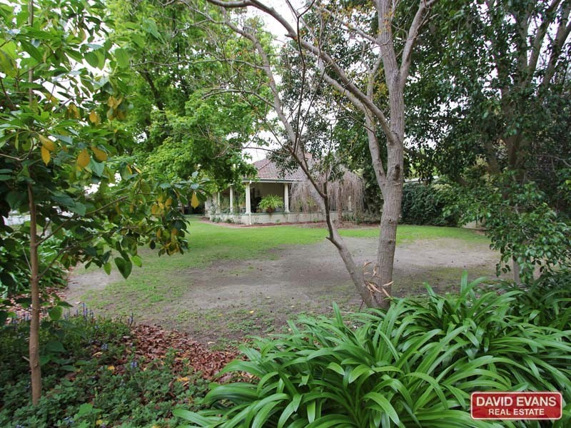 116 Chittering Road, Bullsbrook WA 6084