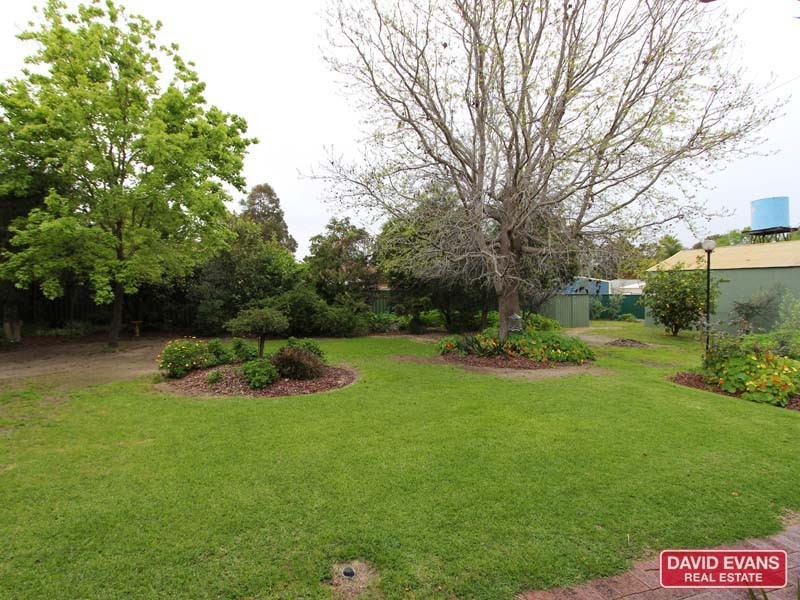 116 Chittering Road, Bullsbrook WA 6084