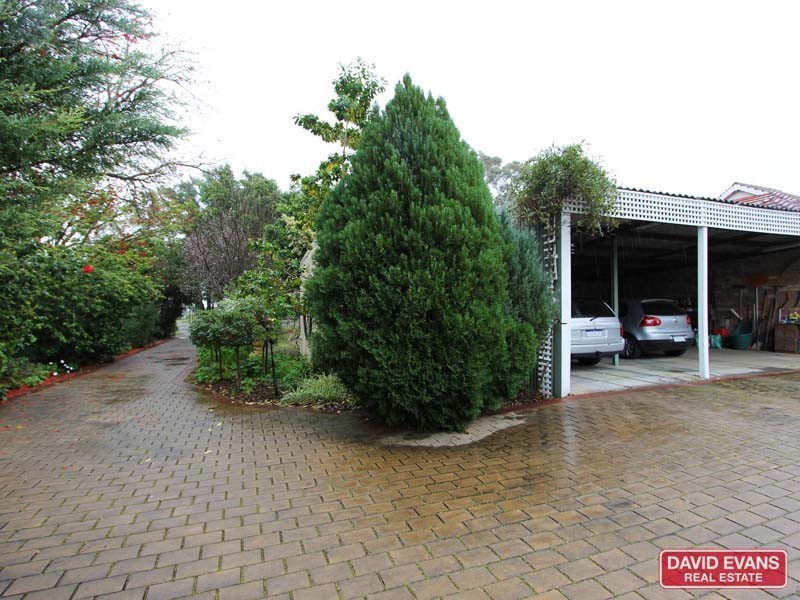 116 Chittering Road, Bullsbrook WA 6084