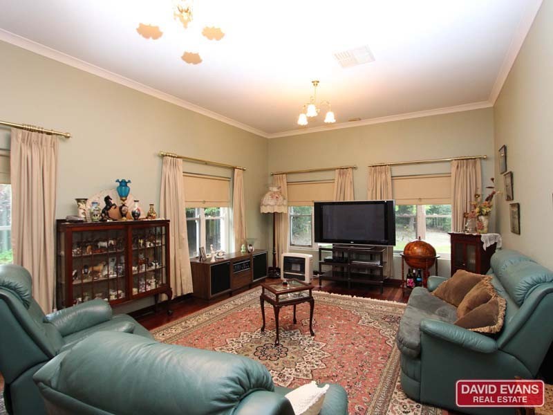 116 Chittering Road, Bullsbrook WA 6084