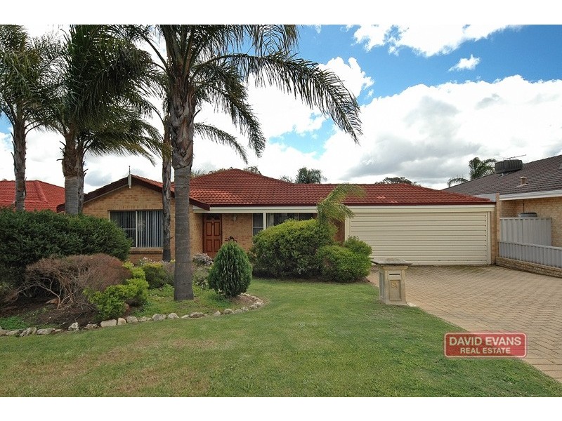 54 Cadoux Loop, Hocking WA 6065