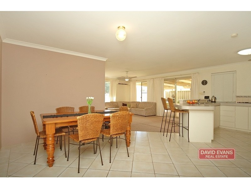 54 Cadoux Loop, Hocking WA 6065