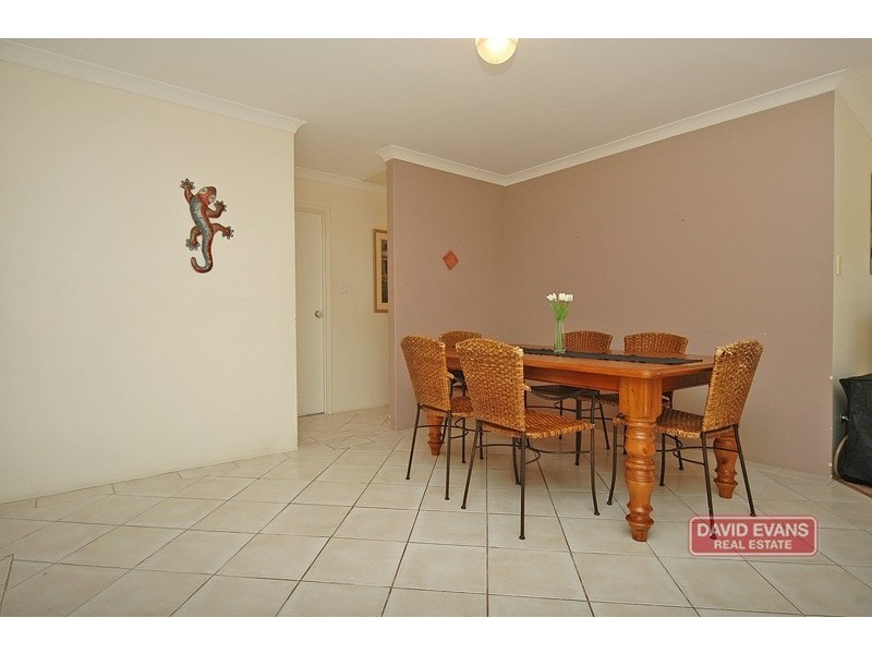 54 Cadoux Loop, Hocking WA 6065