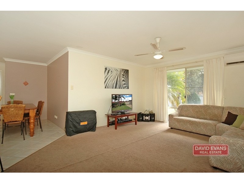 54 Cadoux Loop, Hocking WA 6065