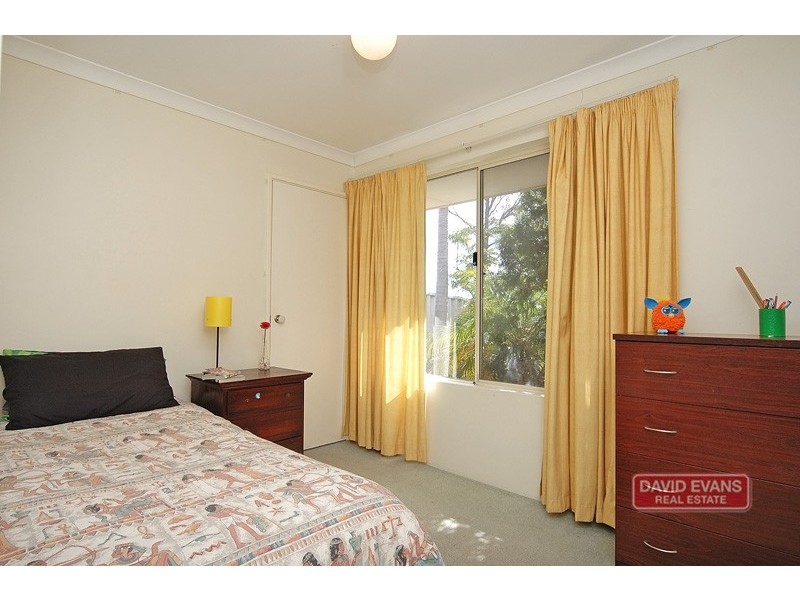 54 Cadoux Loop, Hocking WA 6065