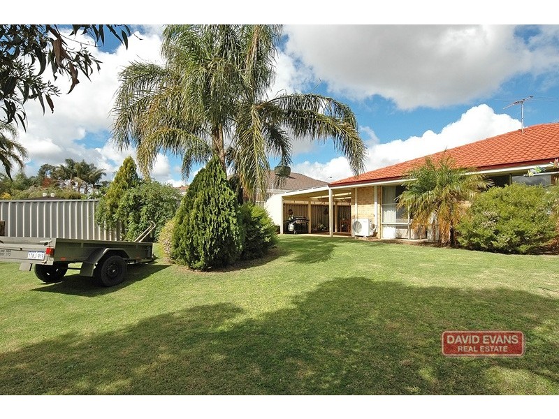 54 Cadoux Loop, Hocking WA 6065