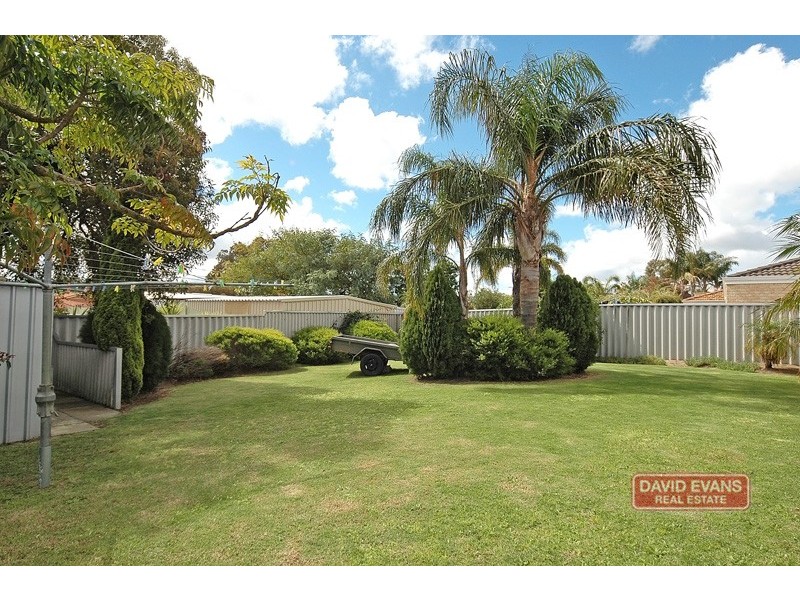 54 Cadoux Loop, Hocking WA 6065