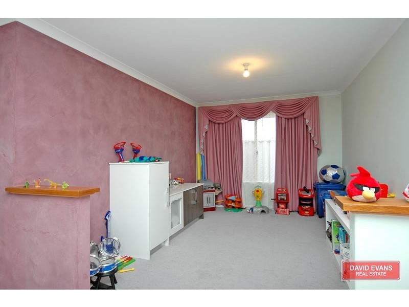 1 Cootha Court, Ballajura WA 6066