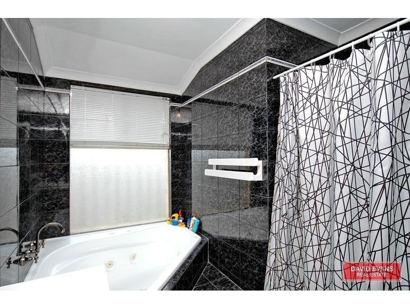 1 Cootha Court, Ballajura WA 6066