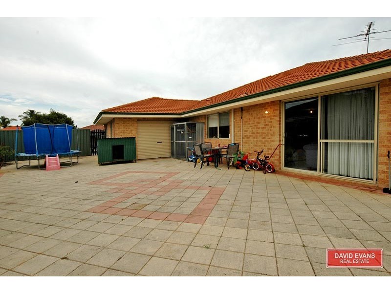 1 Cootha Court, Ballajura WA 6066