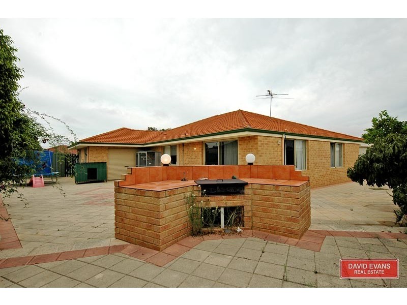 1 Cootha Court, Ballajura WA 6066