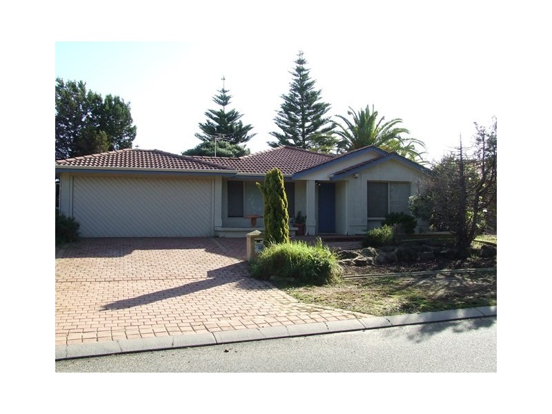 9 Caledonia Ave, Currambine WA 6028