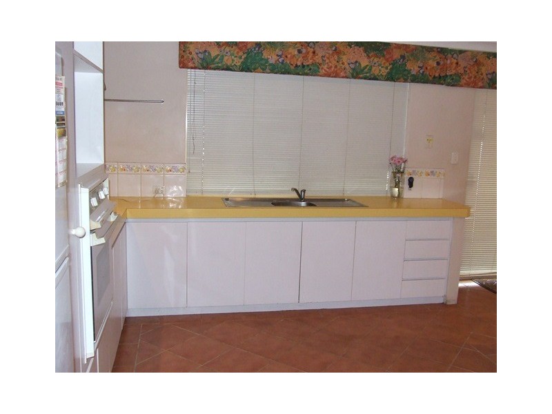 9 Caledonia Ave, Currambine WA 6028