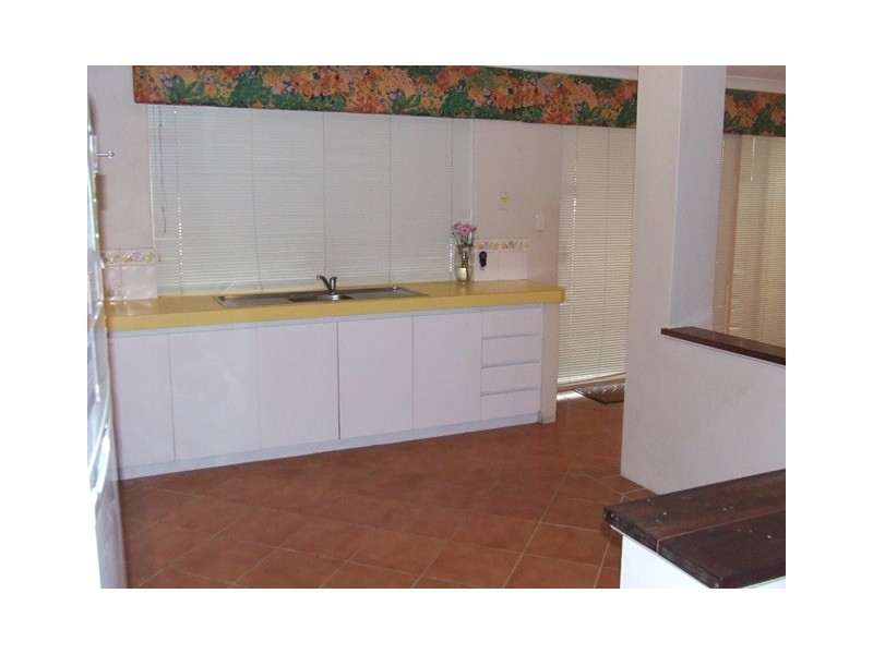 9 Caledonia Ave, Currambine WA 6028