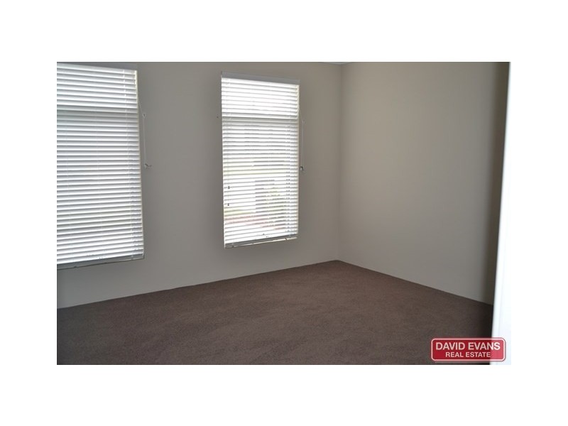 12 Jindare Loop, Carramar WA 6031