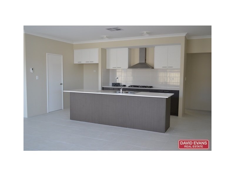 12 Jindare Loop, Carramar WA 6031