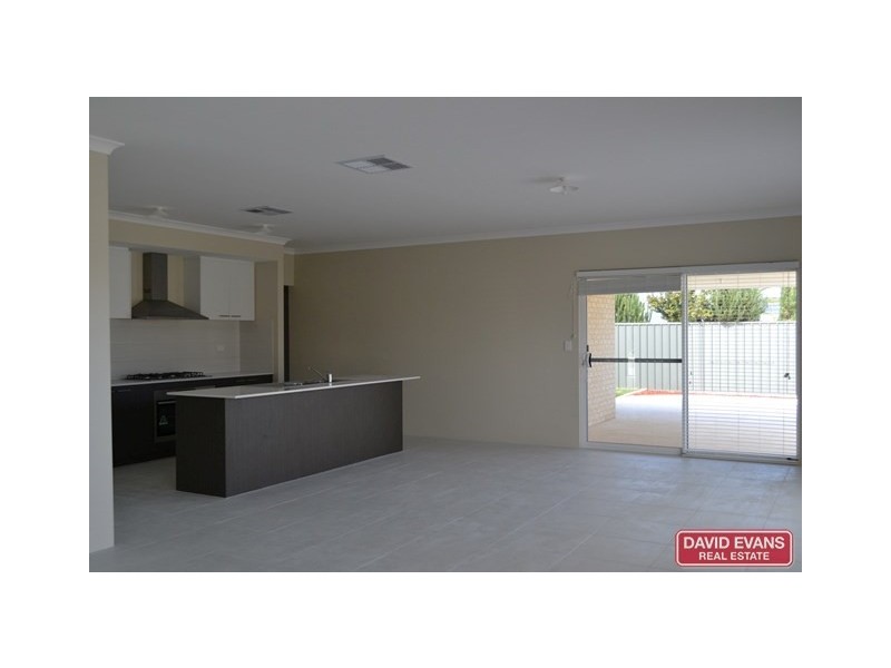 12 Jindare Loop, Carramar WA 6031