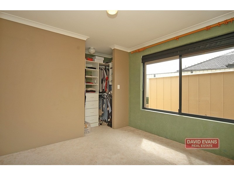 33 Clarafield Meander, Tapping WA 6065