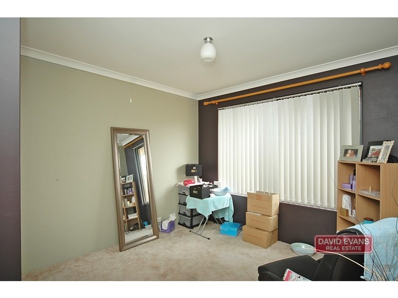 33 Clarafield Meander, Tapping WA 6065