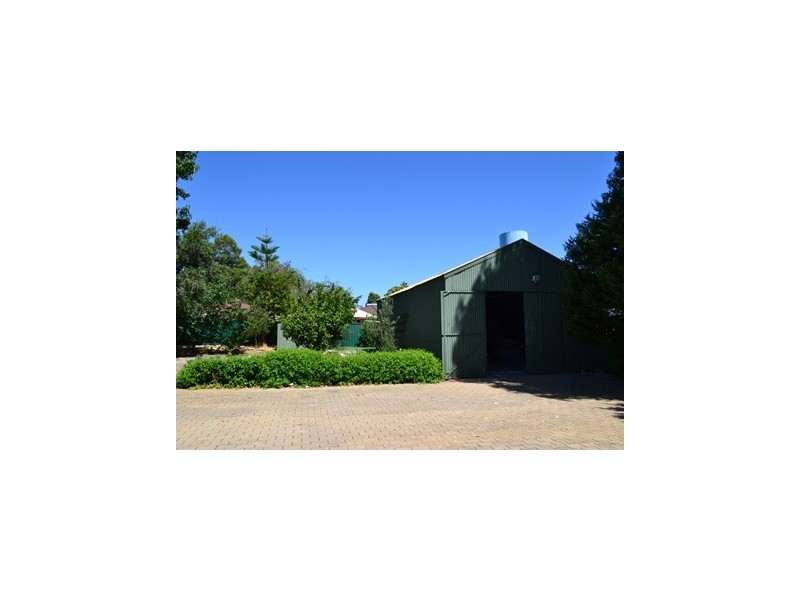 114 Chittering Road, Bullsbrook WA 6084