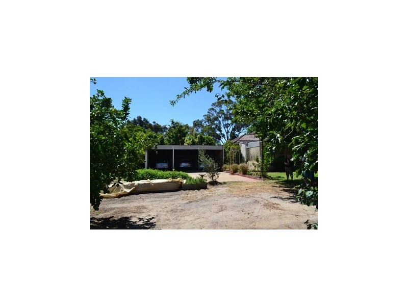 114 Chittering Road, Bullsbrook WA 6084