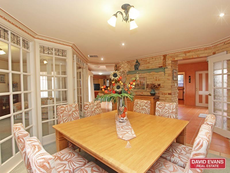 2 LATIFA CLOSE, Ocean Reef WA 6027